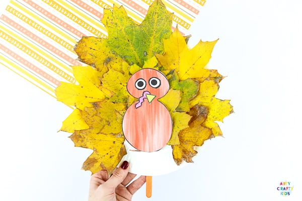 🦃 Paper Plate Fall Turkey Craft for Preschoolers in November