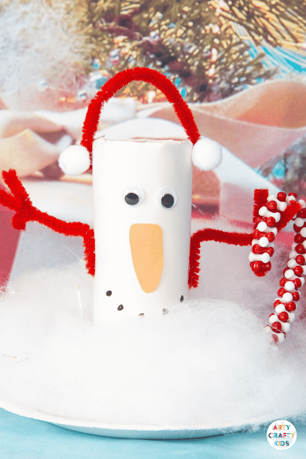 ROCmomma: Toilet-Paper Tube Snowman Craft