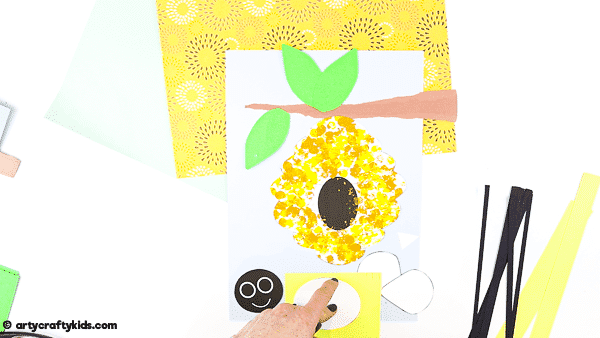 Bobble Bee Paper Craft for Kids | An engaging, fun and easy Spring Craft that kids will love! Use our printable templates to create a bee that buzzes and bounces around its beehive.