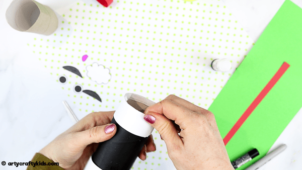 How to Make a Paper Roll Lamb  - A fun and super easy spring craft for kids.