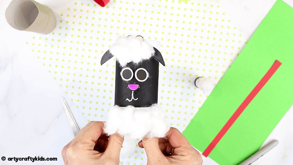 How to Make a Paper Roll Lamb  - A fun and super easy spring craft for kids.