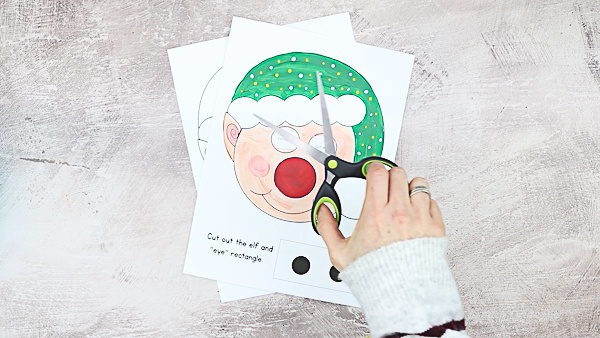 Moving Eyes Elf Craft: A engaging paper craft that's fun to make and super fun to play with! Perfect for pre-schoolers and school early years, the craft is nice and easy, meaning children can enjoy it with minimal supervision, and all they need to make it is some card and crayons.