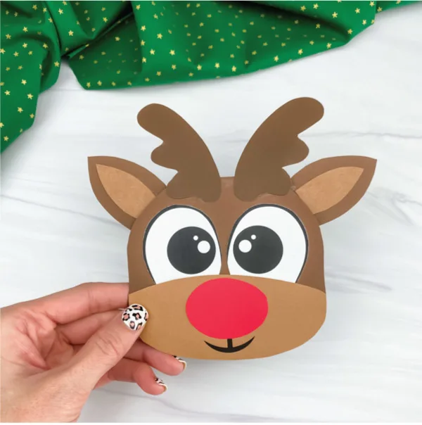 Adorable reindeer printable Christmas Card for Preschoolers by Simple Everyday Mom - featured on Arty Crafty Kids as part of an 'Easy Homemade Christmas Cards for Kids to Make' round-up. 